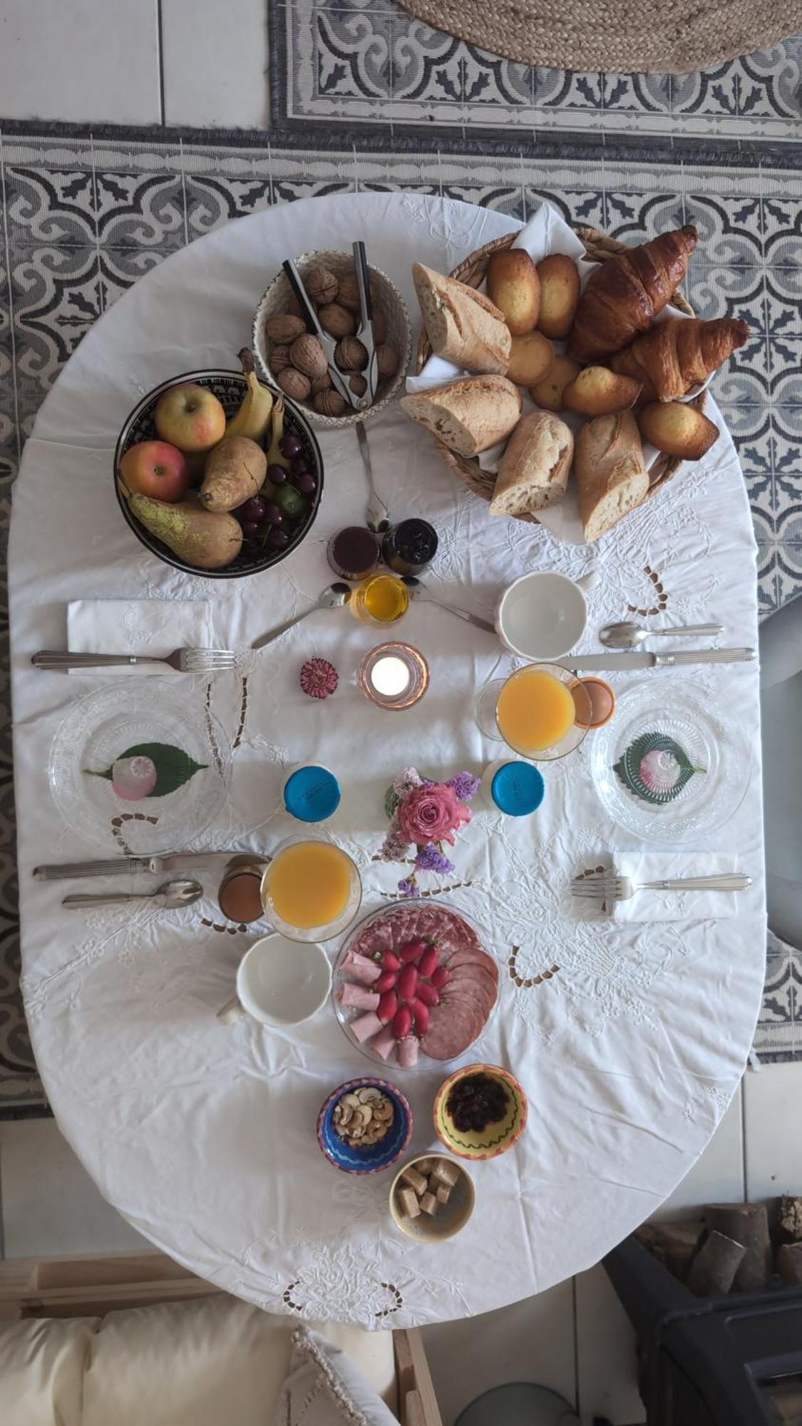 La Petite Maison De Locarn Extérieur photo