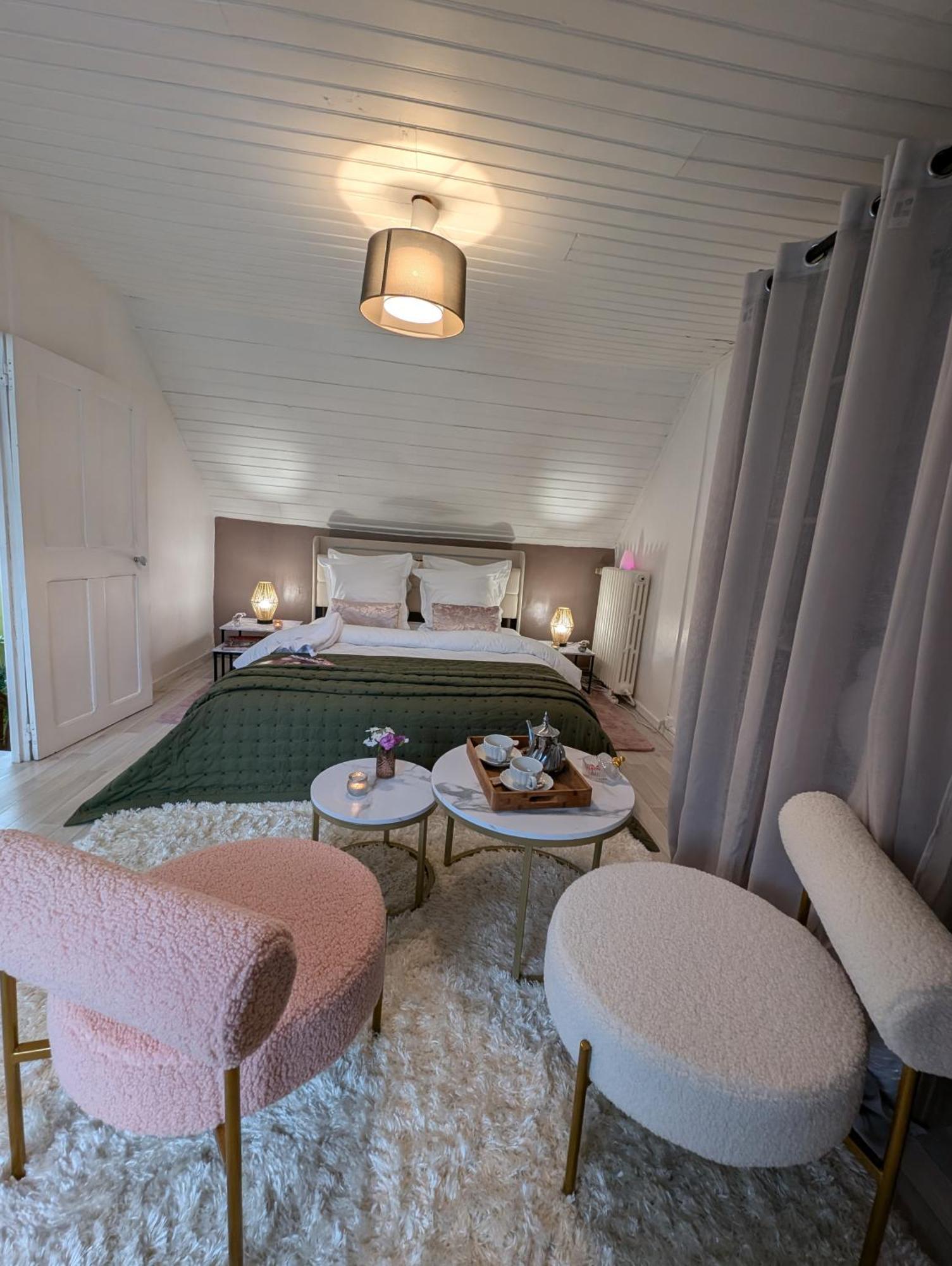 La Petite Maison De Locarn Extérieur photo